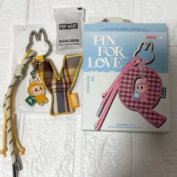 THE MONSTERS Pin for Love [ Y ]