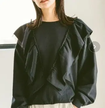 GLOBALWORK 쭈리 프릴 맨투맨 미사용 새상품