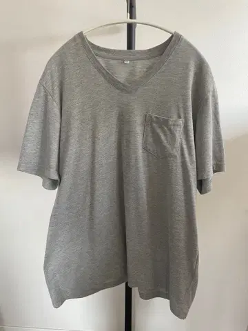 무제한 담기 묶음 판매 대상 그레이 V넥 T셔츠 L사이즈