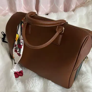 BTS V 태태 보스턴 백