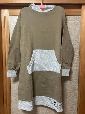 [ 새상품급 ] 드럭 스토어즈 mof manul 후드 부착 튜닉 모프마눌