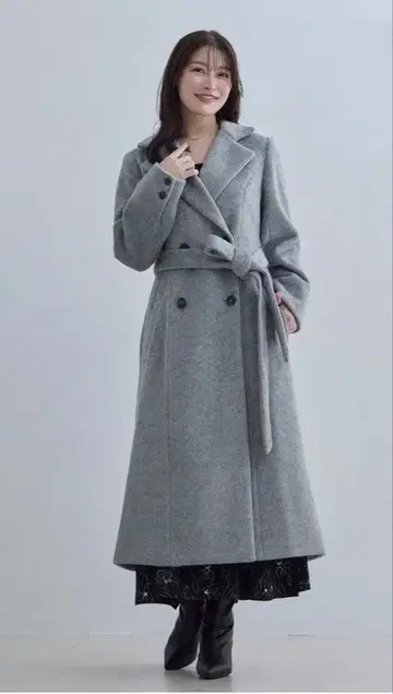 overE 이상적인 체스터 코트 25AW: 라이트 그레이