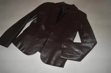 STRAWBERRYFIELDS 다크 브라운 가죽 자켓