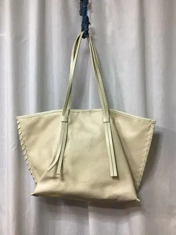 최종 가격 인하 새상품급 비레/뷔레 가죽 토트백