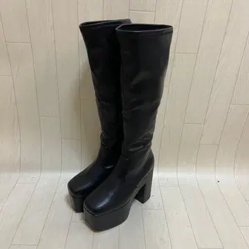 스퀘어토 통굽 롱 부츠 블랙 23.5cm