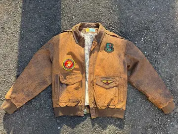 MA-1 스타일 브라운 자켓