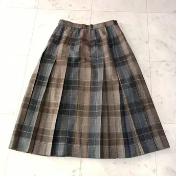 Leilian 레리안 체크 무늬 플리츠 스커트 무릎 아래 기장 9