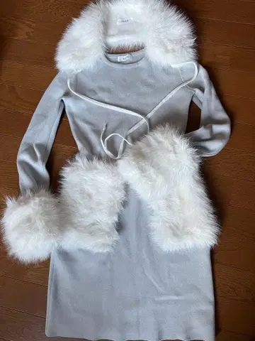 다리치 볼륨 퍼 니트 미니 원피스 색스 FL