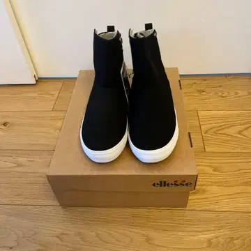 ellesse V-CU618W 블랙 부츠 24.0cm