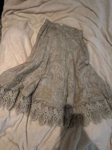 [ 모리걸 ] 꽃무늬 자수 레이스 마감 롱 스커트