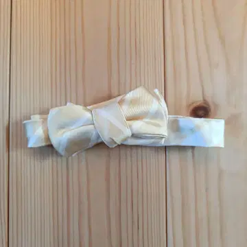 GIRAFFE 샴페인 골드색 실크 나비 넥타이