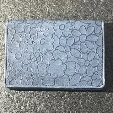 [ 미사용 ] SYBILLA 꽃무늬 가죽 접이식 지갑 네이비