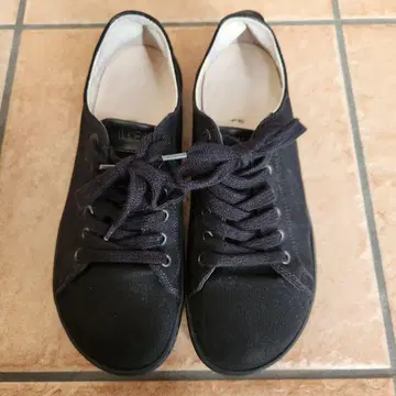 버켄스탁 스니커즈 블랙 24.0cm 37