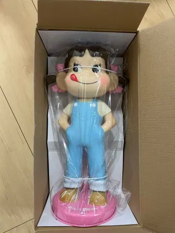 고개 흔드는 페코짱 인형