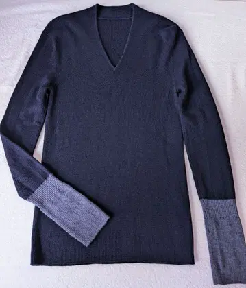 ICB 리브 V넥 긴팔 니트 S