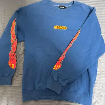 XLARGE 네이비 맨투맨 L 프레임 할인