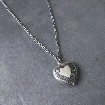 [ J325 ] 빈티지 스위트하트 참 은제 화살 하트 모티브