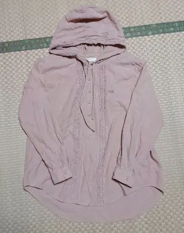 핑크하우스 후드 부착 블라우스