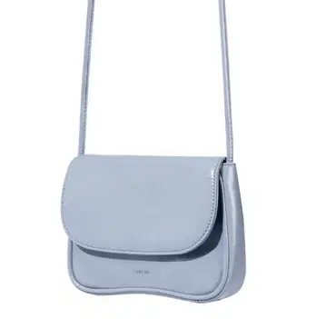 STAND OIL 라이트 블루 플랩 숄더백