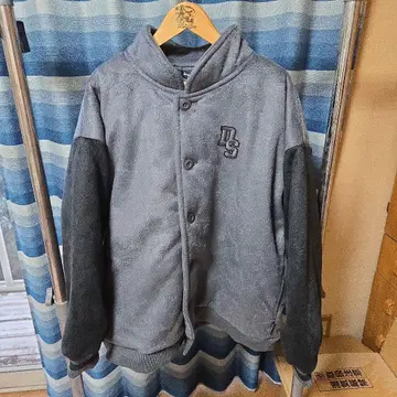 그레이 후드 부착 점퍼 DS