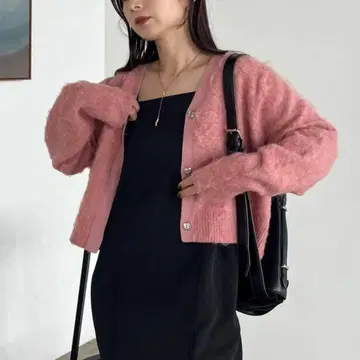 CAPRICIEUX LE'MAGE 플러피 숏 가디건 핑크