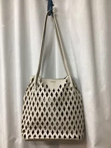 최종 가격 인하 누엘 가죽 백