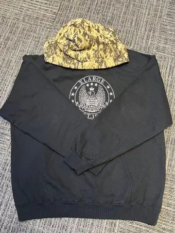 XLARGE PATTERN BLOCKED HOODED SWEATSHIRT