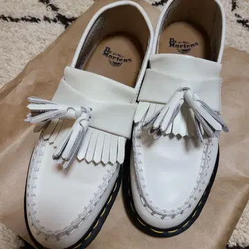 닥터 마틴 화이트 로퍼