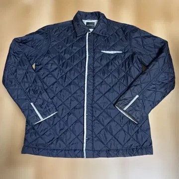 새상품급 BOYCOTT 네이비 퀼팅 자켓 프리 사이즈 남성용