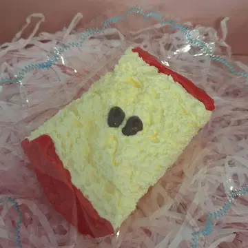 [ 새상품 ] kikisquishy 사과빵 스퀴즈