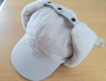 무인양품 흡습 발열 솜 표면 발수 귀마개 달린 캡 아이보리