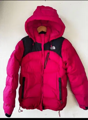 THE NORTH FACE 후드 부착 다운 자켓 핑크