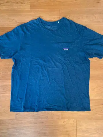 patagonia 네이비 T셔츠 가슴 포켓 부착