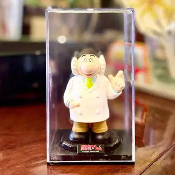 오차노미즈 박사 피규어 케이스 포함 (철완 아톰 캐릭터)