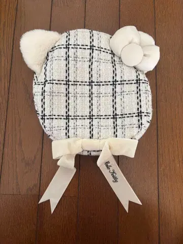 USJ 키티 베레모 트위드