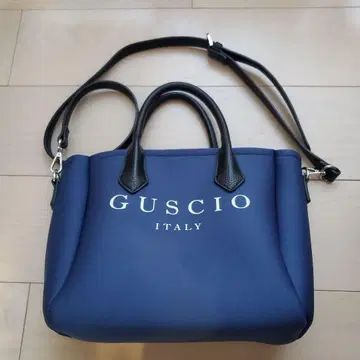 이탈리아제 GUSCIO 네이비 숄더백