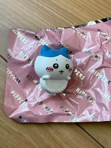 CHIIKAWA HIPPERS 하치와레