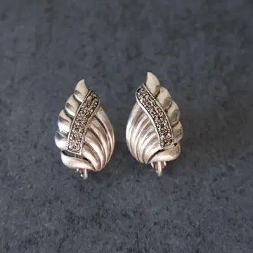 마카사이트 실버 귀찌