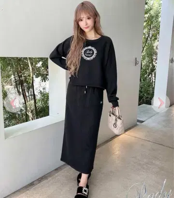 블랙 맨투맨 셋업 Rady