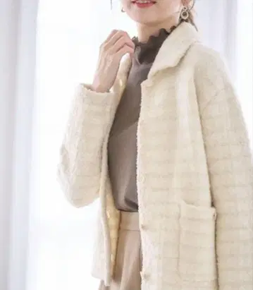 애니시스 옷깃 달린 트위드 자켓