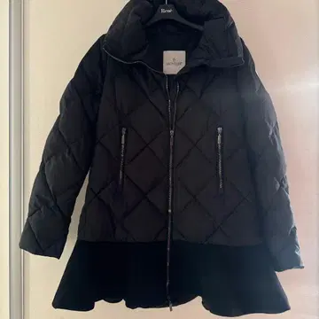 MONCLER 여성용 다운 자켓 00