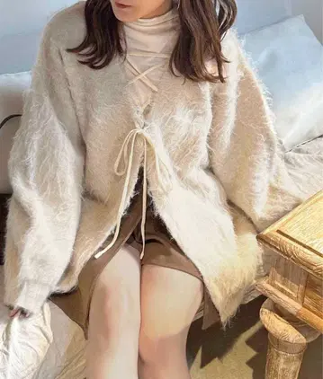 [ apres jour clair ] 샤기 레이스업 니트 가디건
