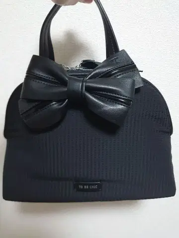 TO BE CHIC 핸드백 블랙 포멀