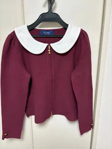 엠즈 그레이시(M'S GRACY) 까멜리아 지퍼 니트