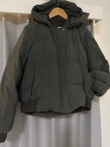 FRAY I.D 플라이아이디 다운 자켓 후드 부착