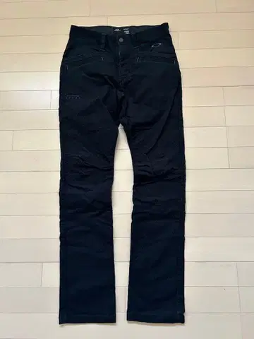 Oakley 블랙 팬츠