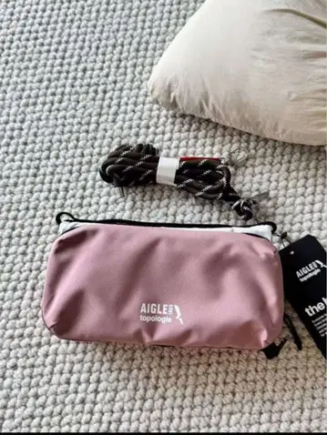 AIGLE 핑크 숄더백