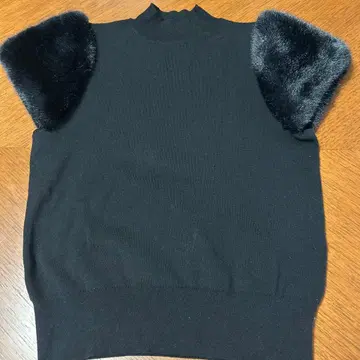 CELFORD 퍼 포함 반팔 니트 38 블랙