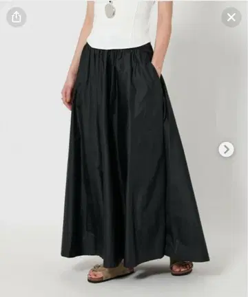 아디다스 블랙 플레어 스커트