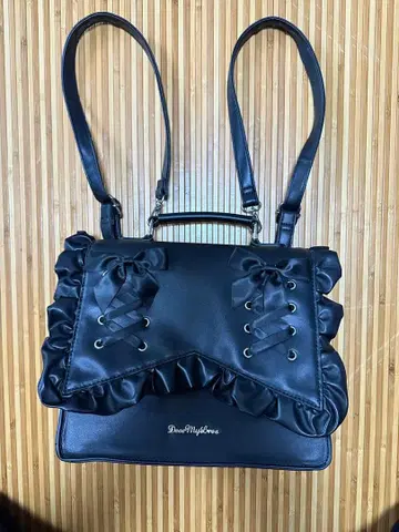 디어마이러브 프릴 장식 블랙 숄더백